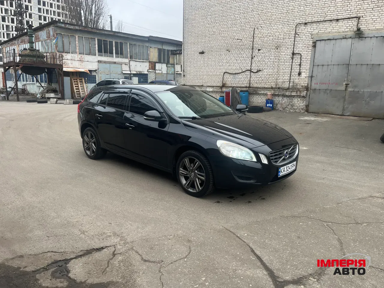 Volvo V60 - фото 10