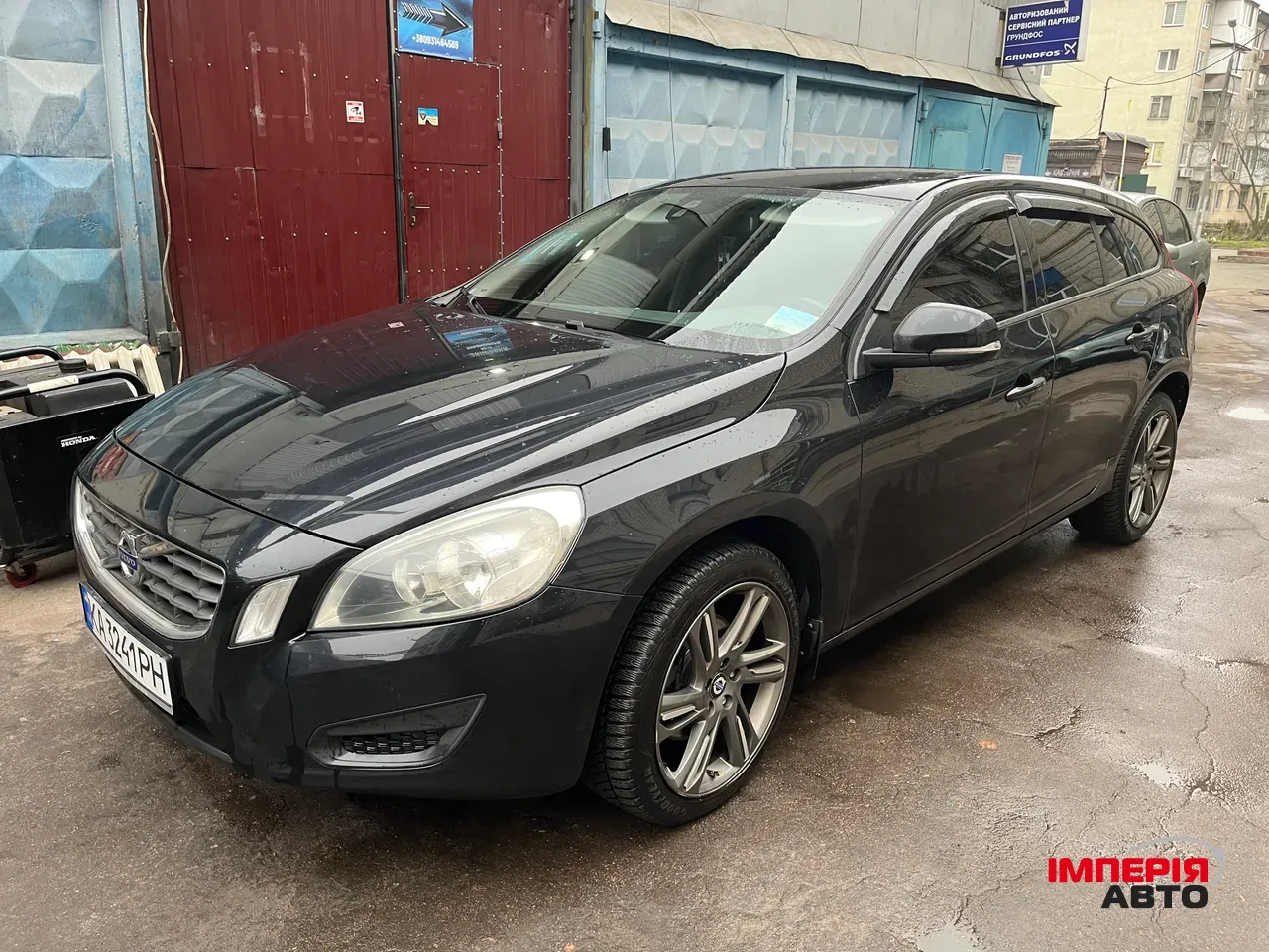 Volvo V60 - фото 2