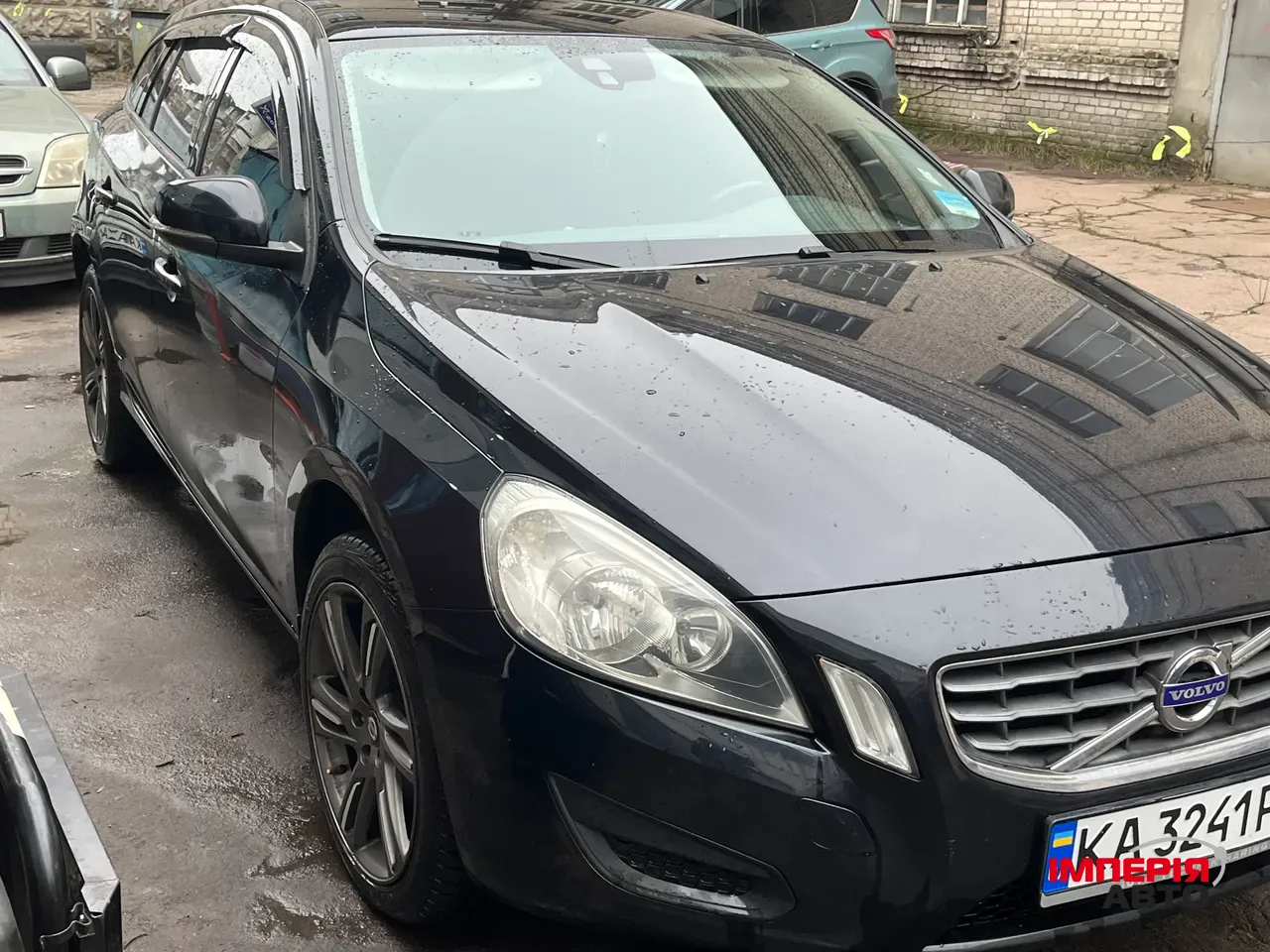 Volvo V60 - фото 1