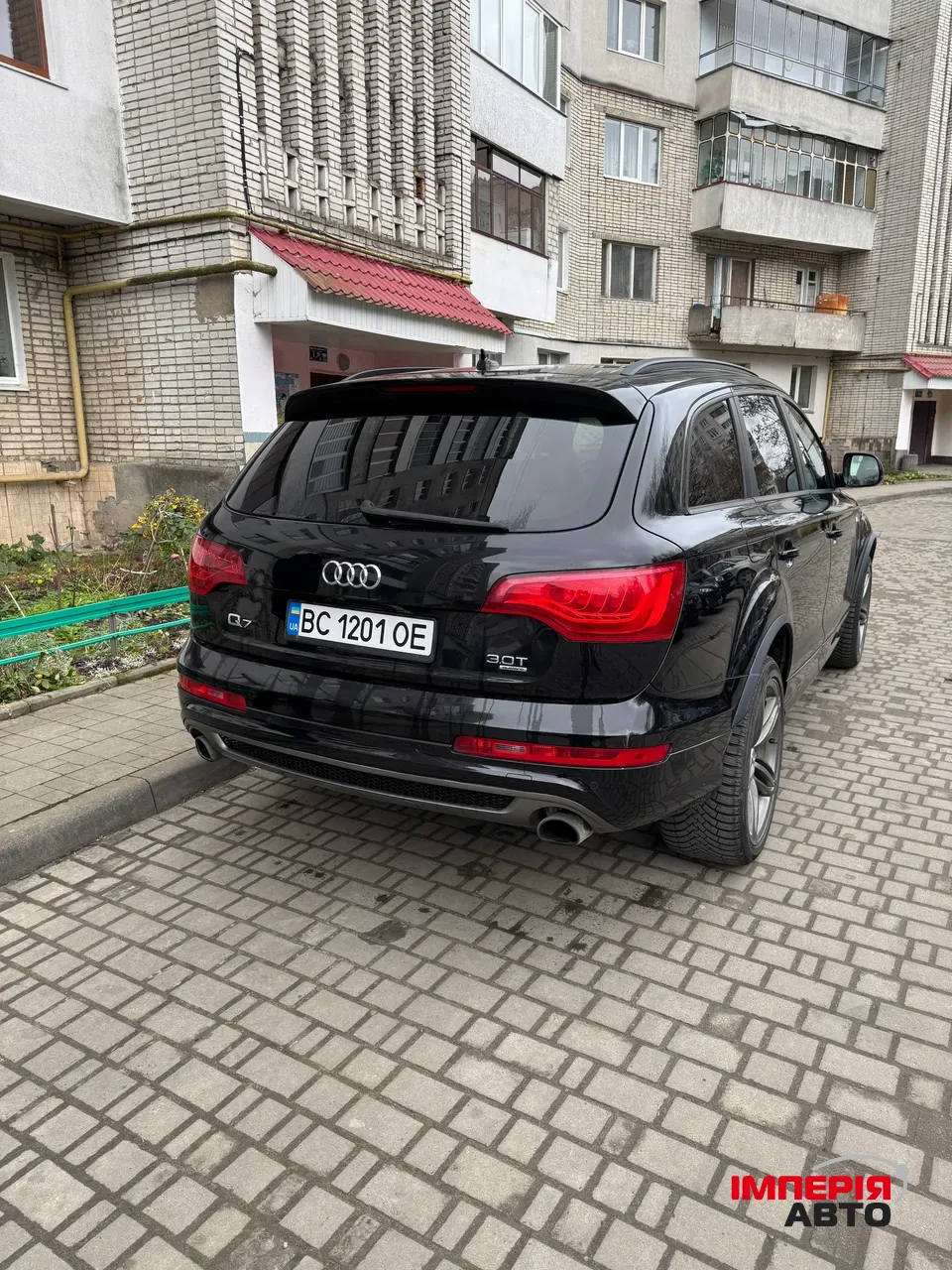 Audi Q7 - фото 7