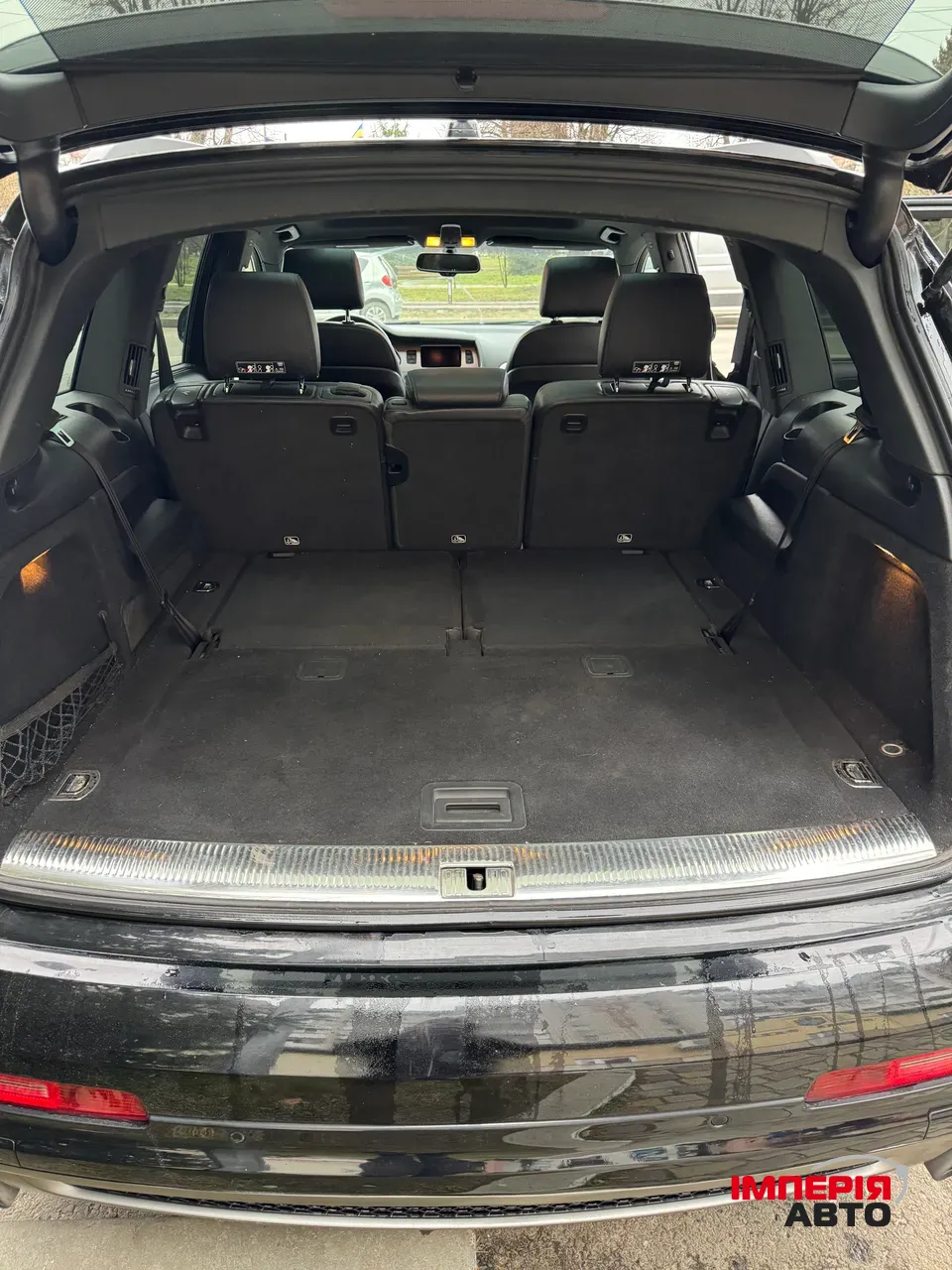 Audi Q7 - фото 28