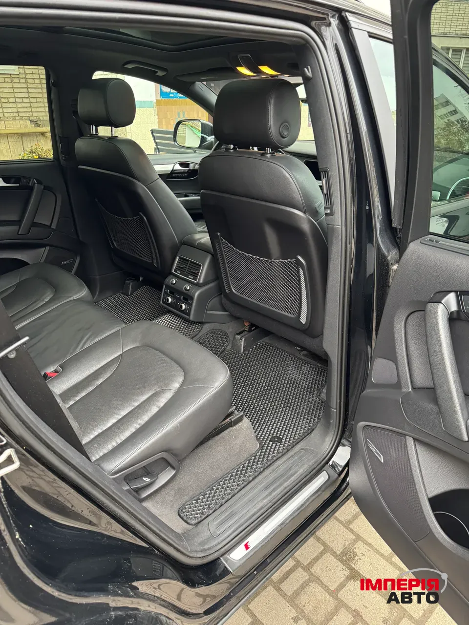 Audi Q7 - фото 20