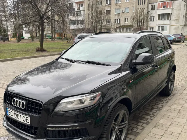 Audi Q7 - фото 3