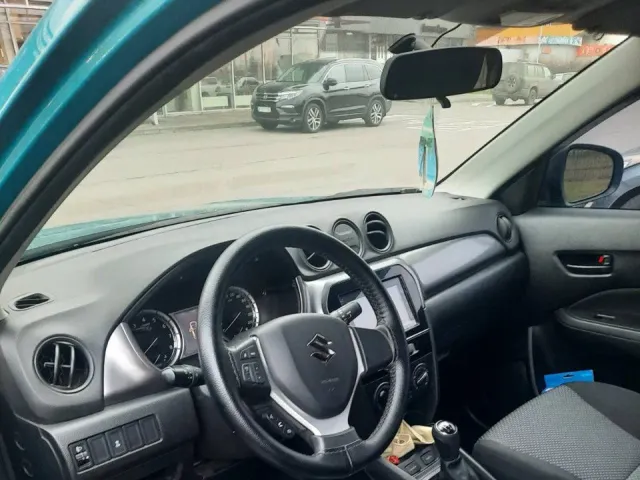 Suzuki Vitara - фото 5