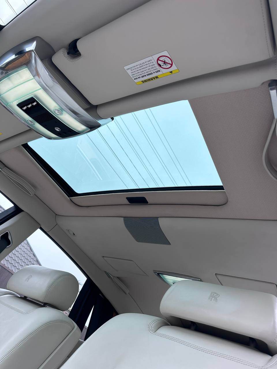 Rolls-Royce Phantom - фото 14