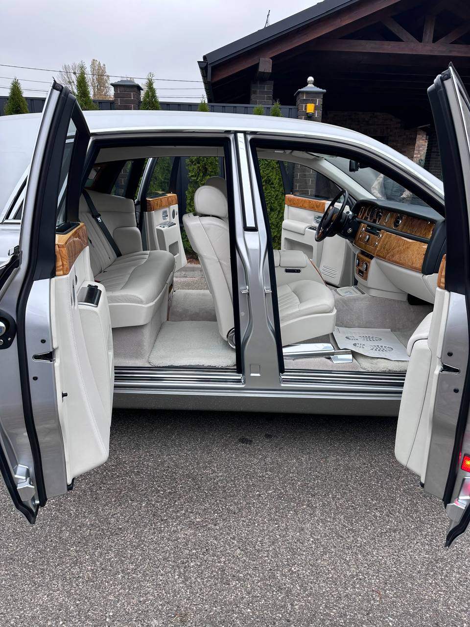 Rolls-Royce Phantom - фото 6