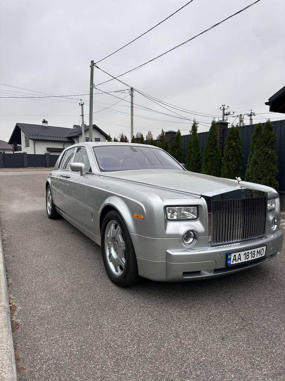 Rolls-Royce Phantom - фото 1