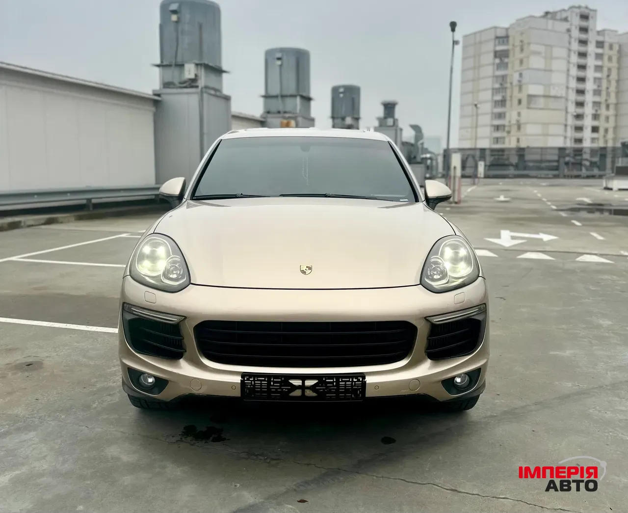 Porsche Cayenne - фото 1