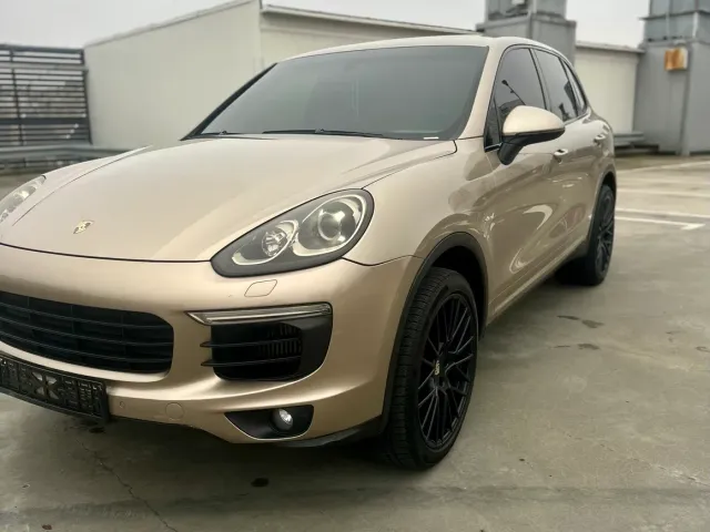 Porsche Cayenne - фото 2