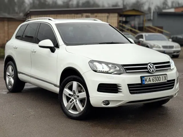 Volkswagen Touareg - фото 3