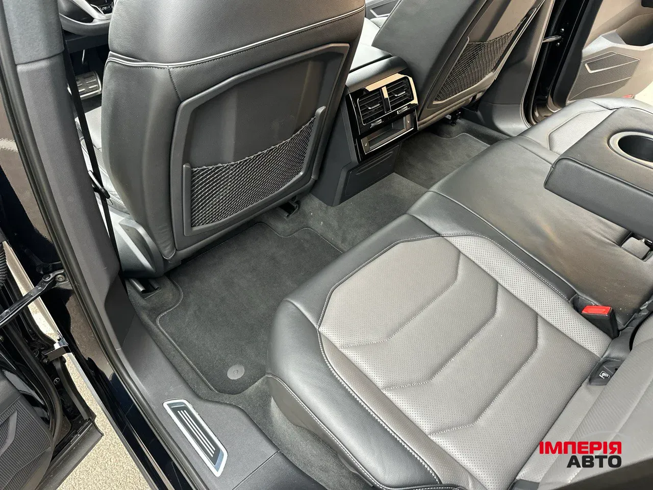 Volkswagen Touareg - фото 15