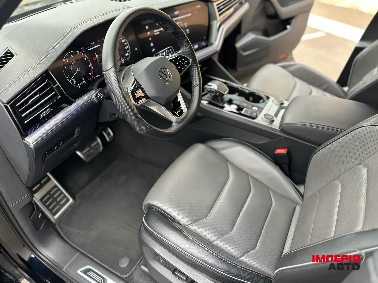 Volkswagen Touareg - фото 18