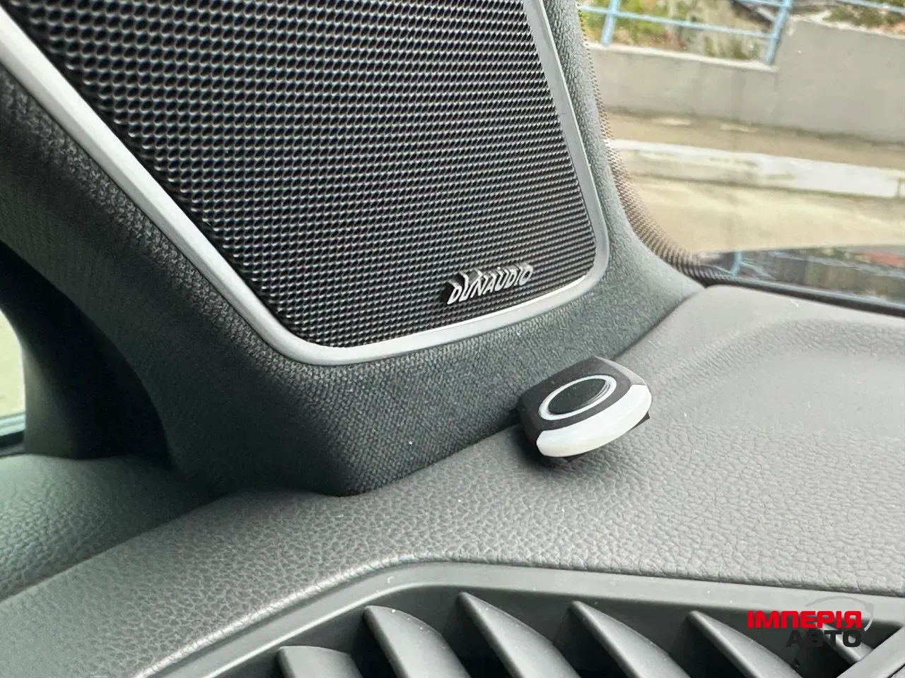 Volkswagen Touareg - фото 19