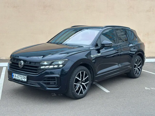 Volkswagen Touareg - фото 4