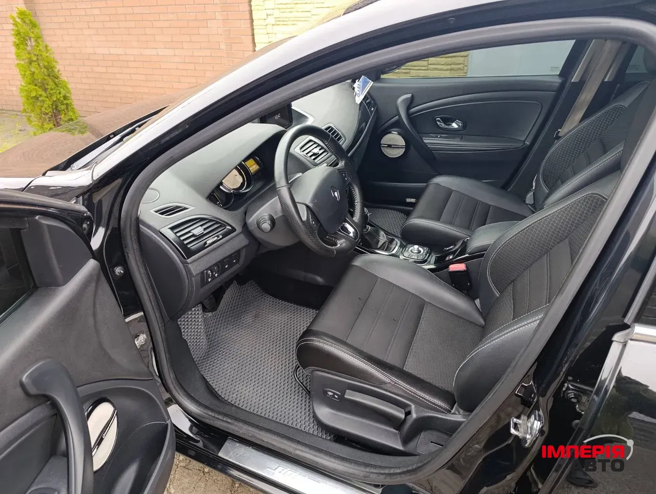 Renault Megane - фото 7