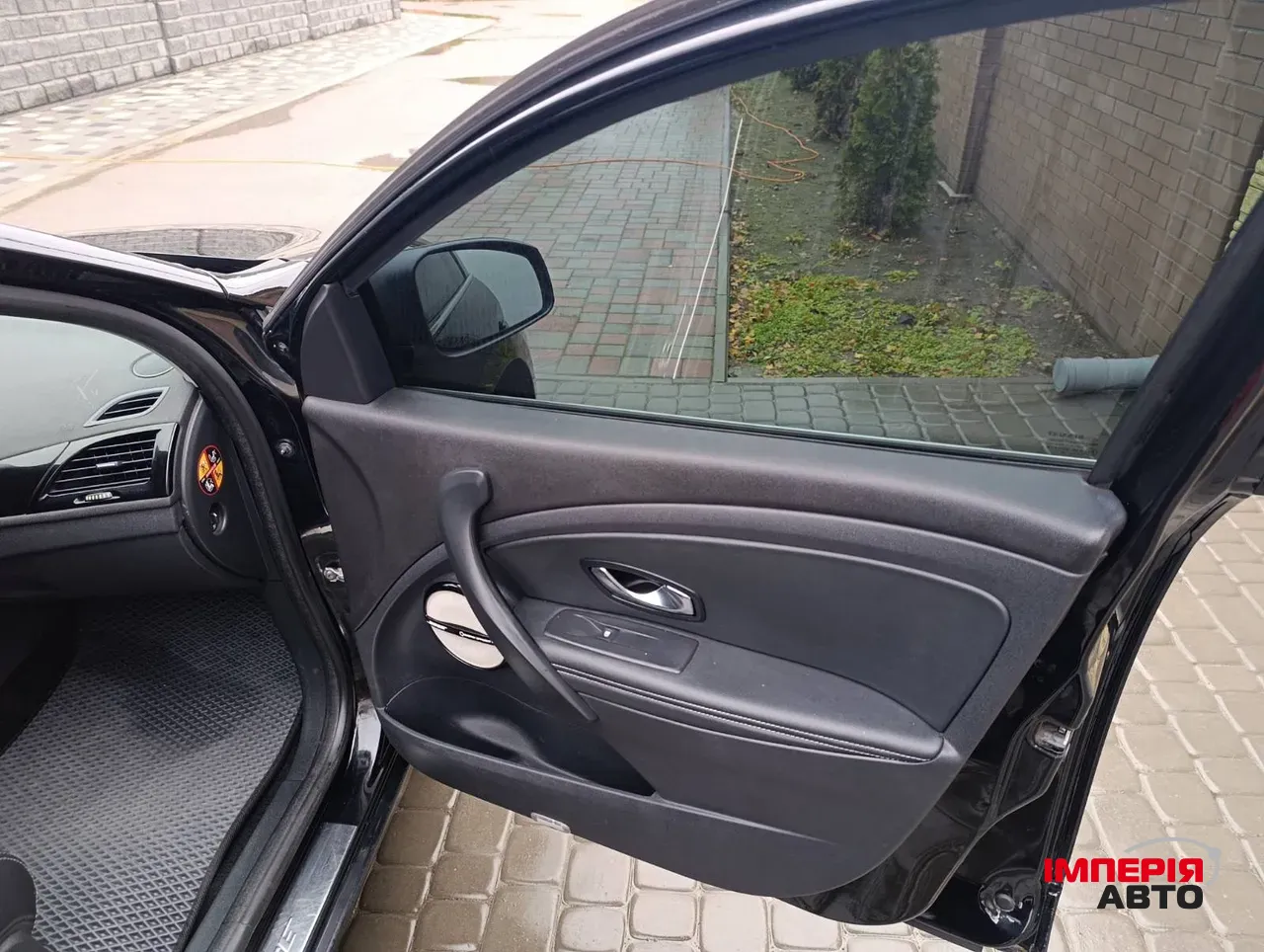 Renault Megane - фото 11