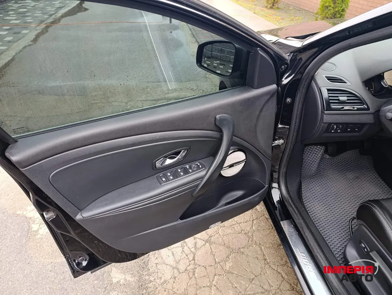 Renault Megane - фото 8