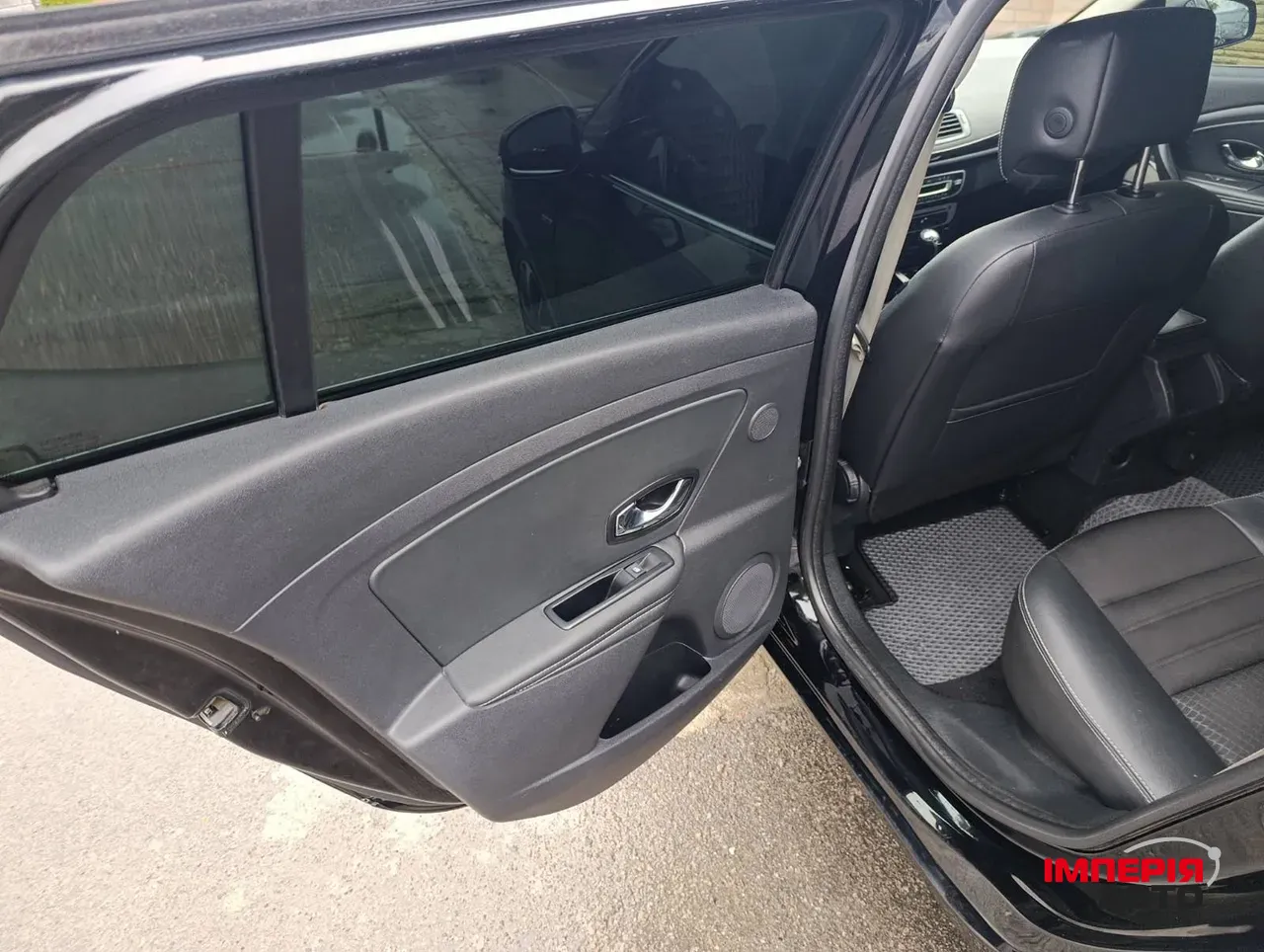 Renault Megane - фото 9