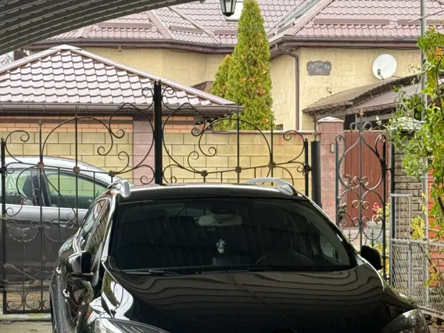 Renault Megane - фото 1