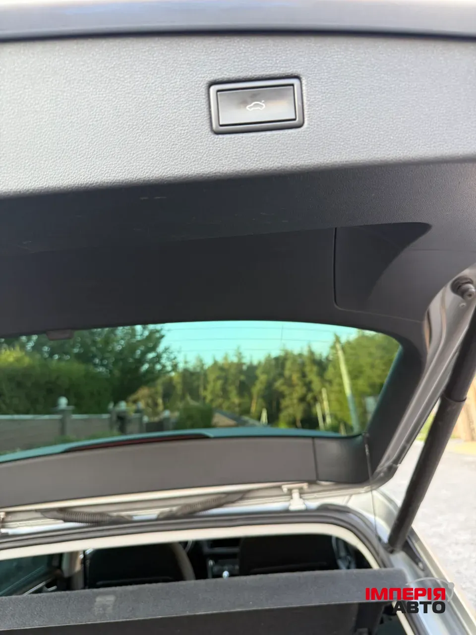 Volkswagen Tiguan - фото 8