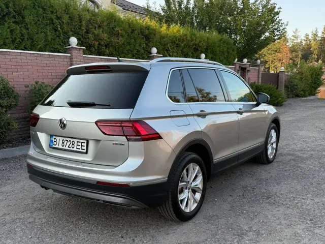 Volkswagen Tiguan - фото 4