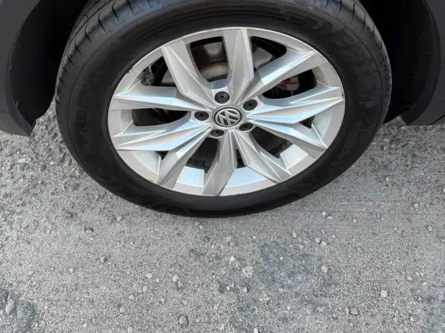 Volkswagen Tiguan - фото 3