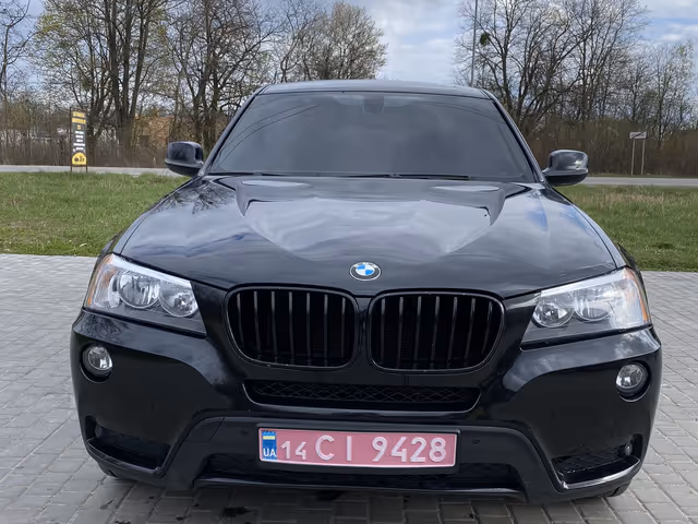 BMW X3 - фото 1