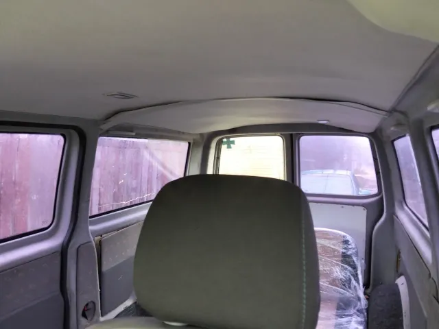 Volkswagen Transporter - фото 2