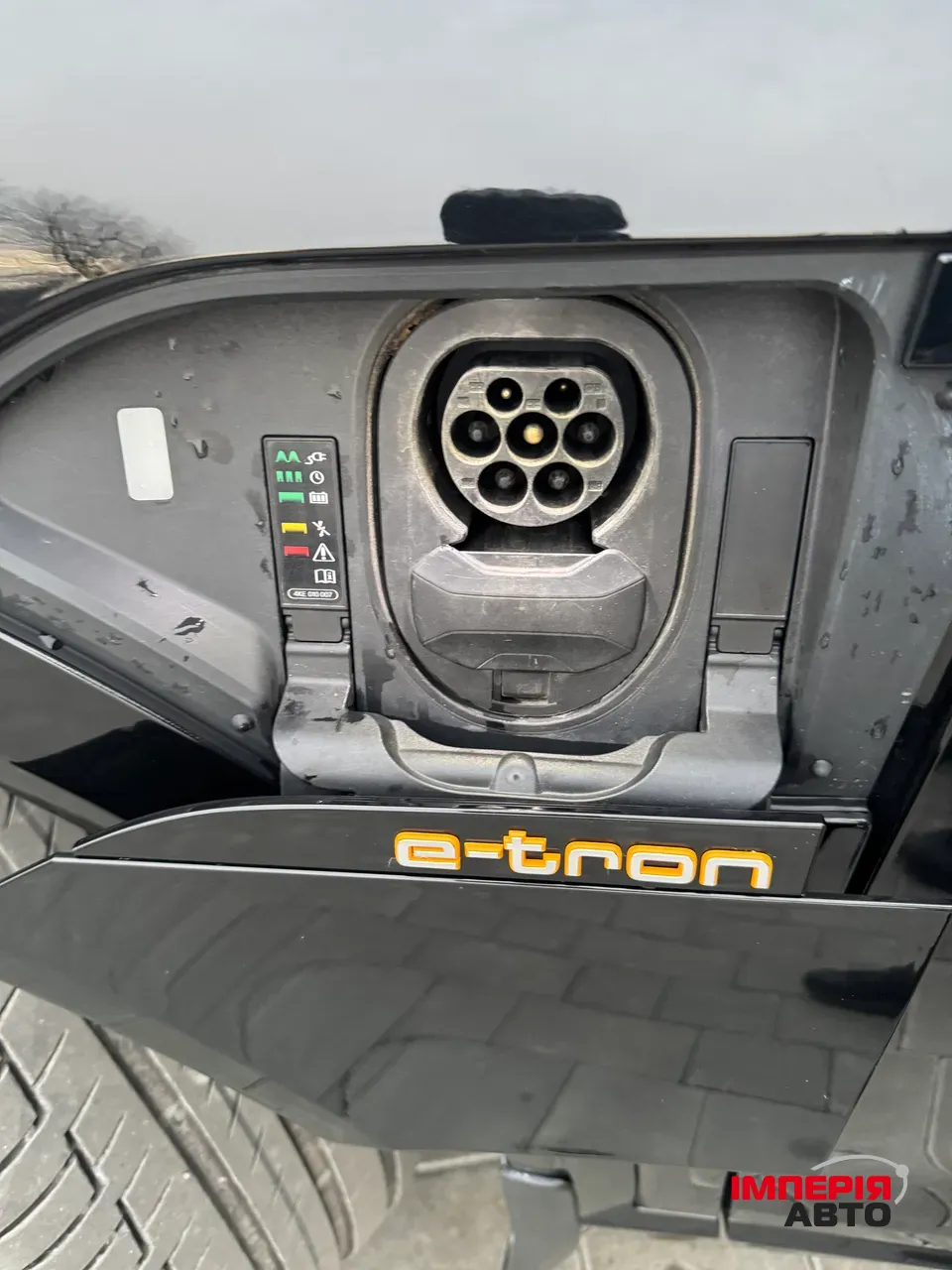 Audi e-tron - фото 39