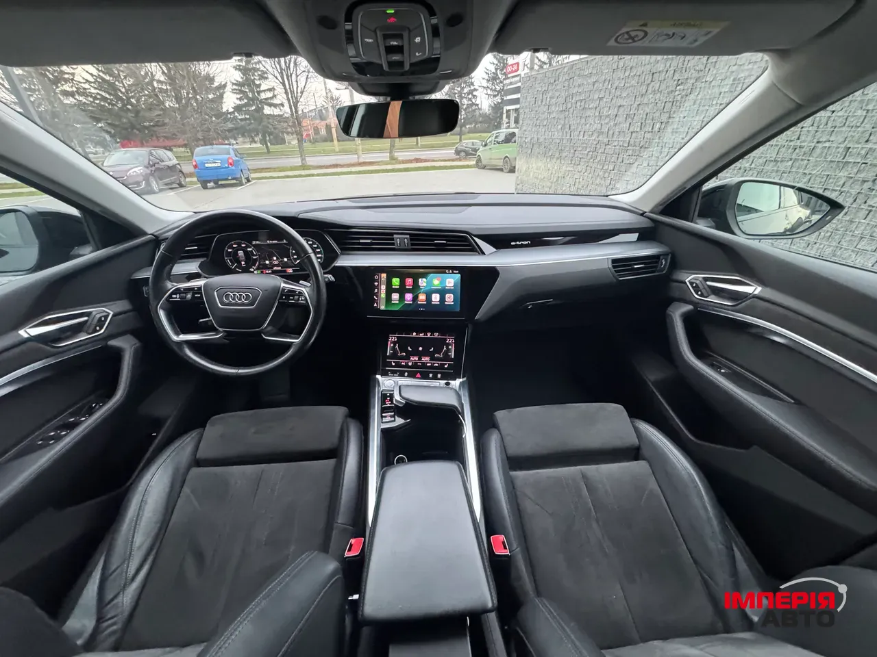 Audi e-tron - фото 28