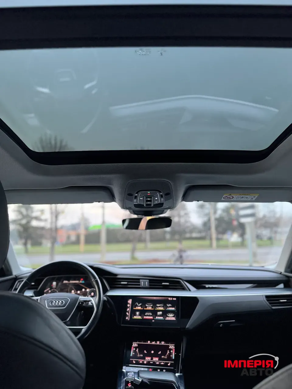 Audi e-tron - фото 45