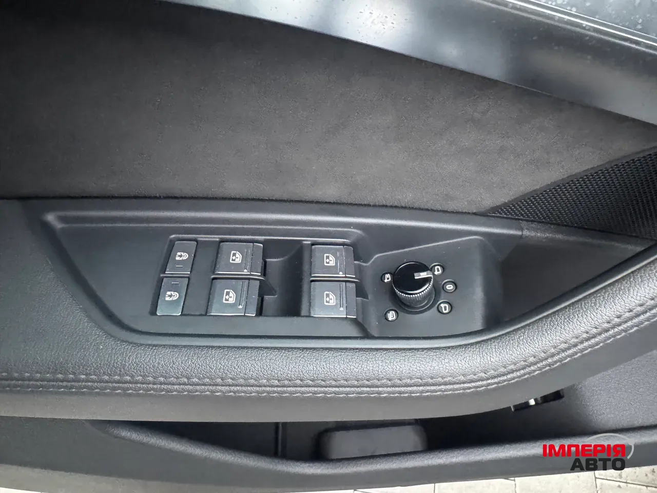 Audi e-tron - фото 20