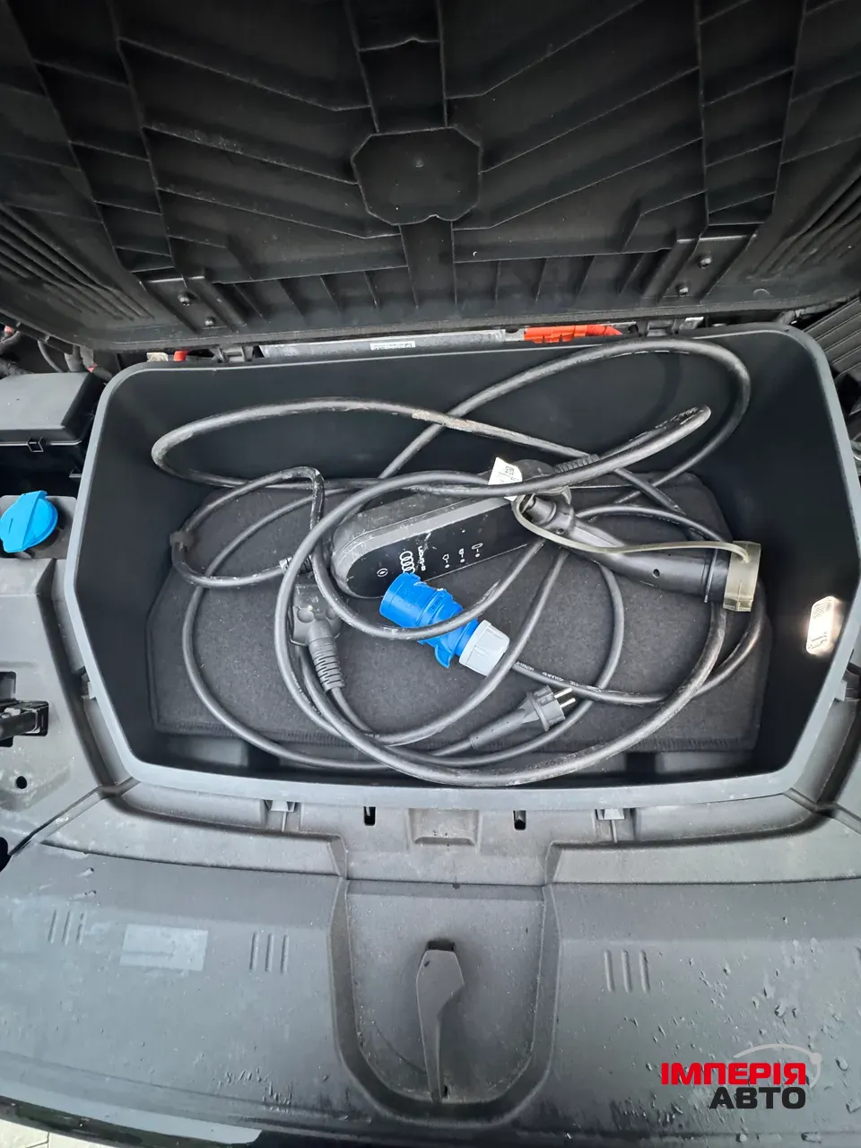 Audi e-tron - фото 37