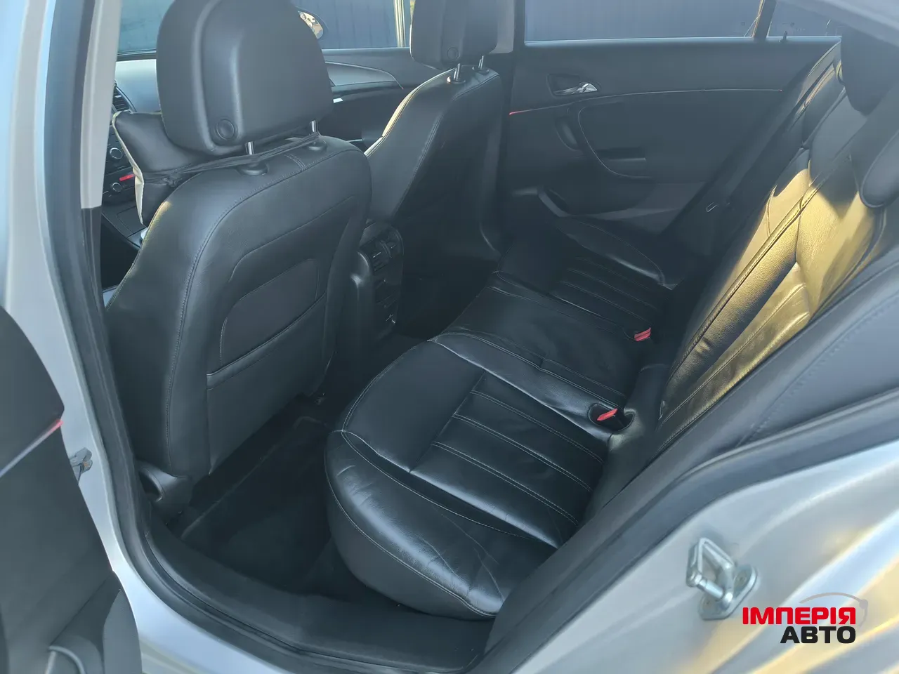 Opel Insignia - фото 6