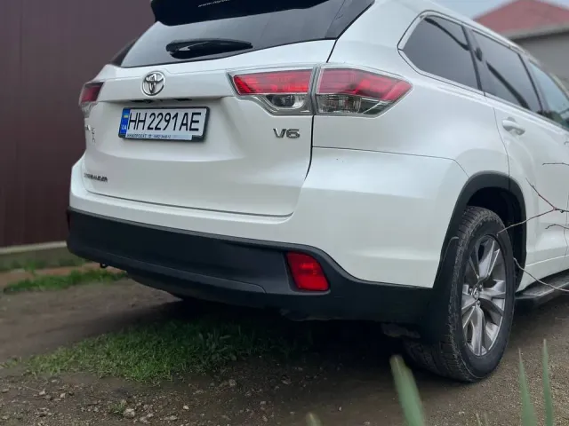 Toyota Highlander - фото 5