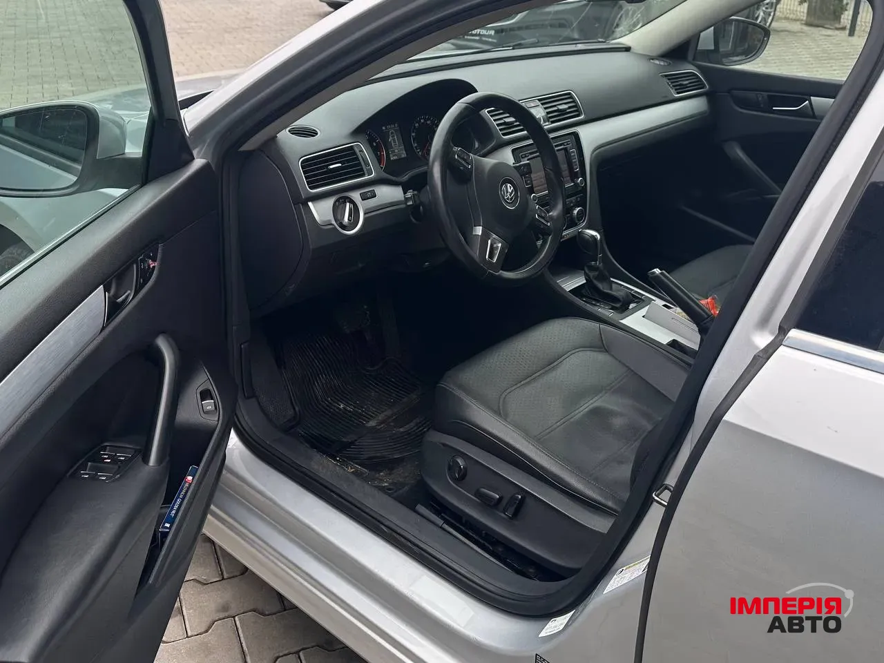 Volkswagen Passat - фото 3