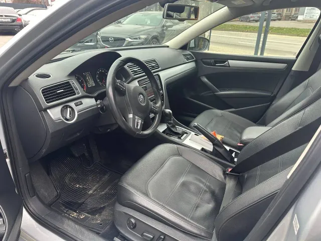 Volkswagen Passat - фото 4