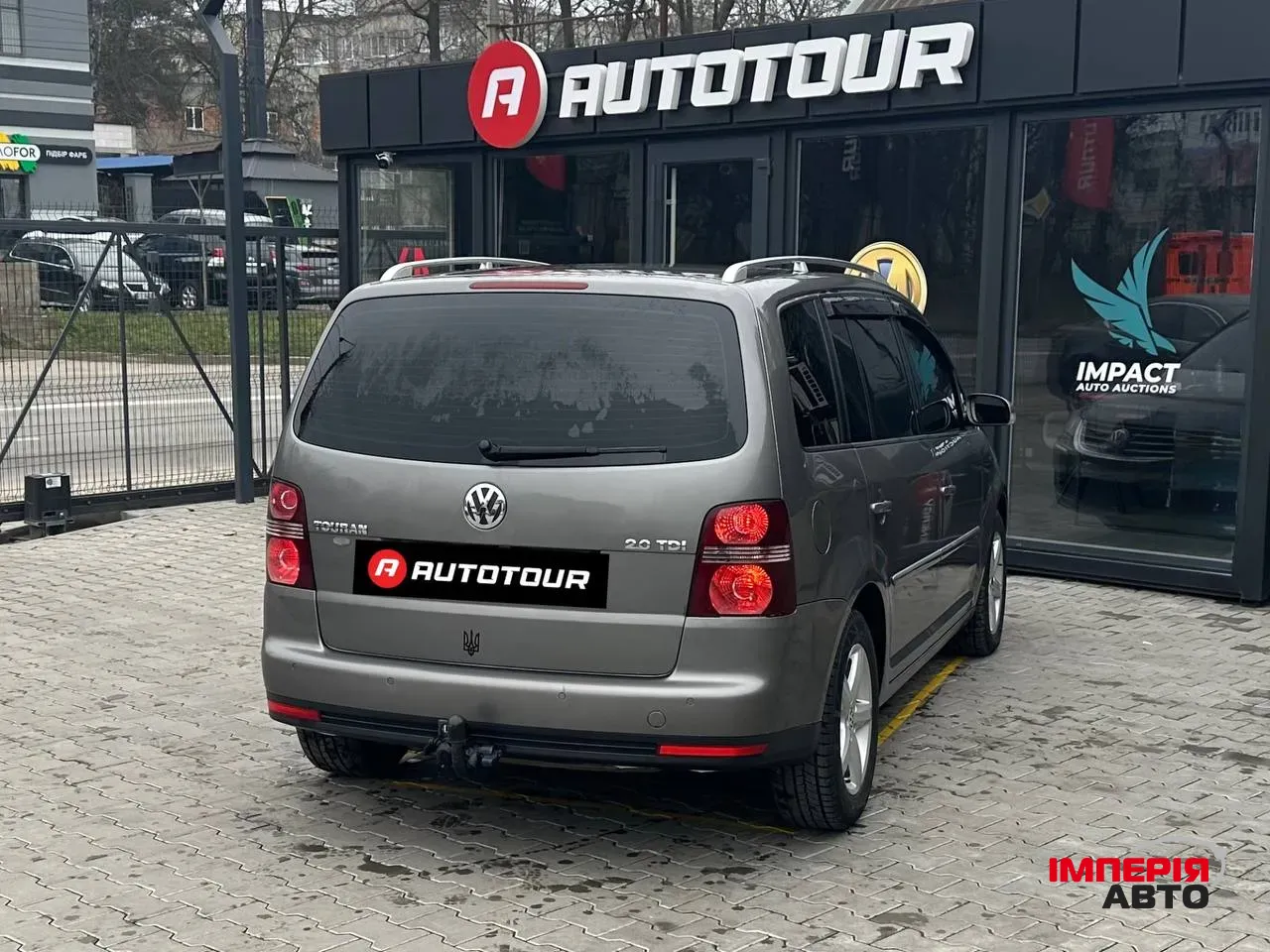 Volkswagen Touran - фото 7