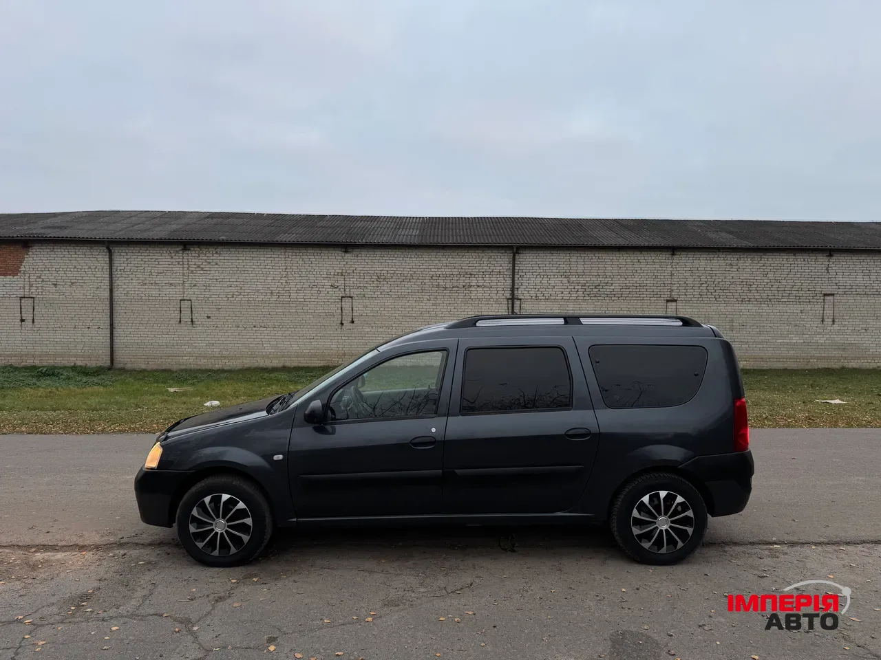 Dacia Logan - фото 7