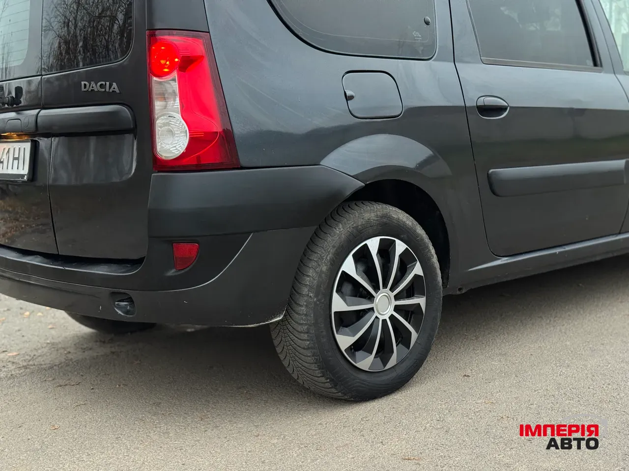 Dacia Logan - фото 15