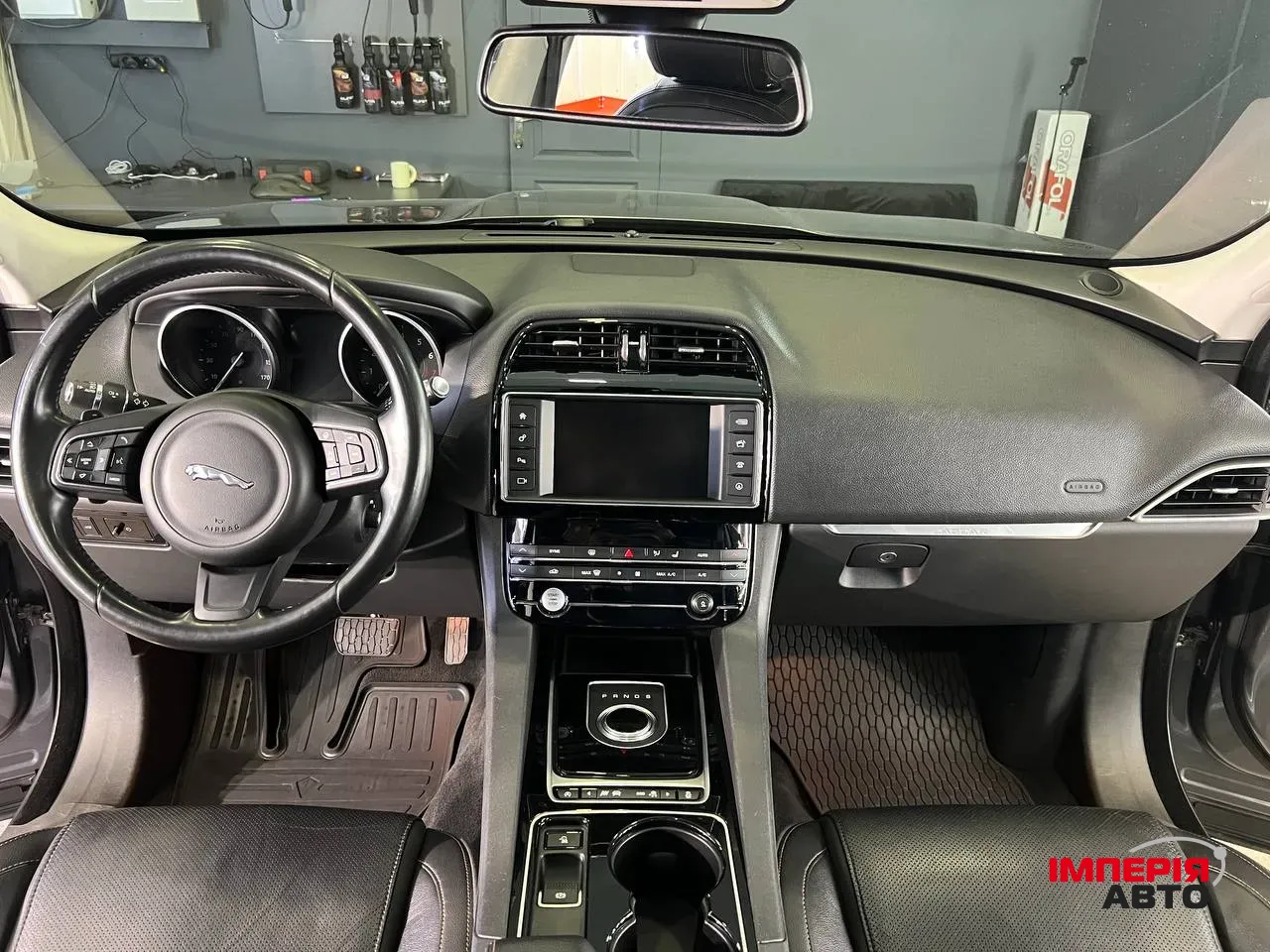 Jaguar F-Pace - фото 16