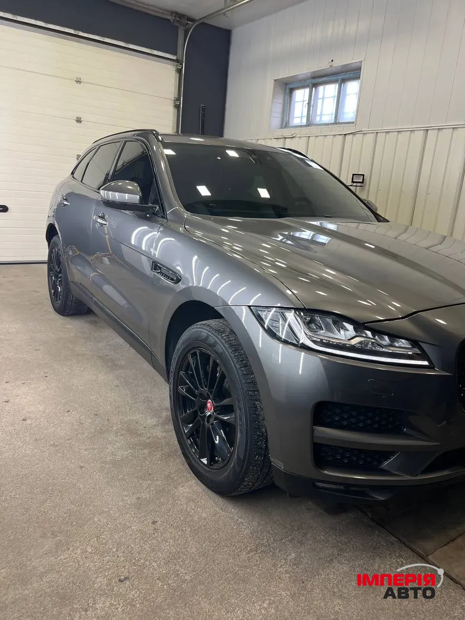 Jaguar F-Pace - фото 2