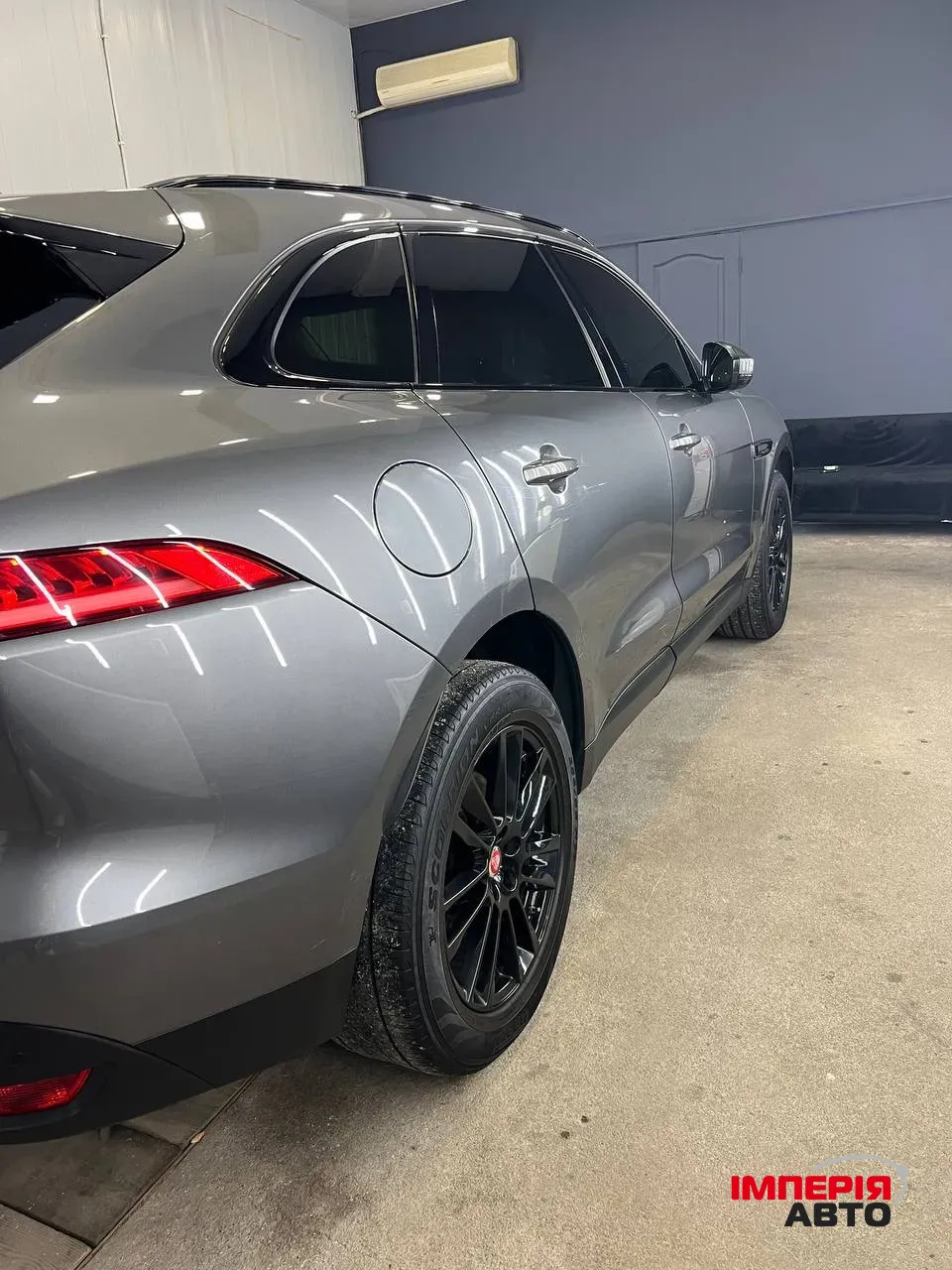 Jaguar F-Pace - фото 8