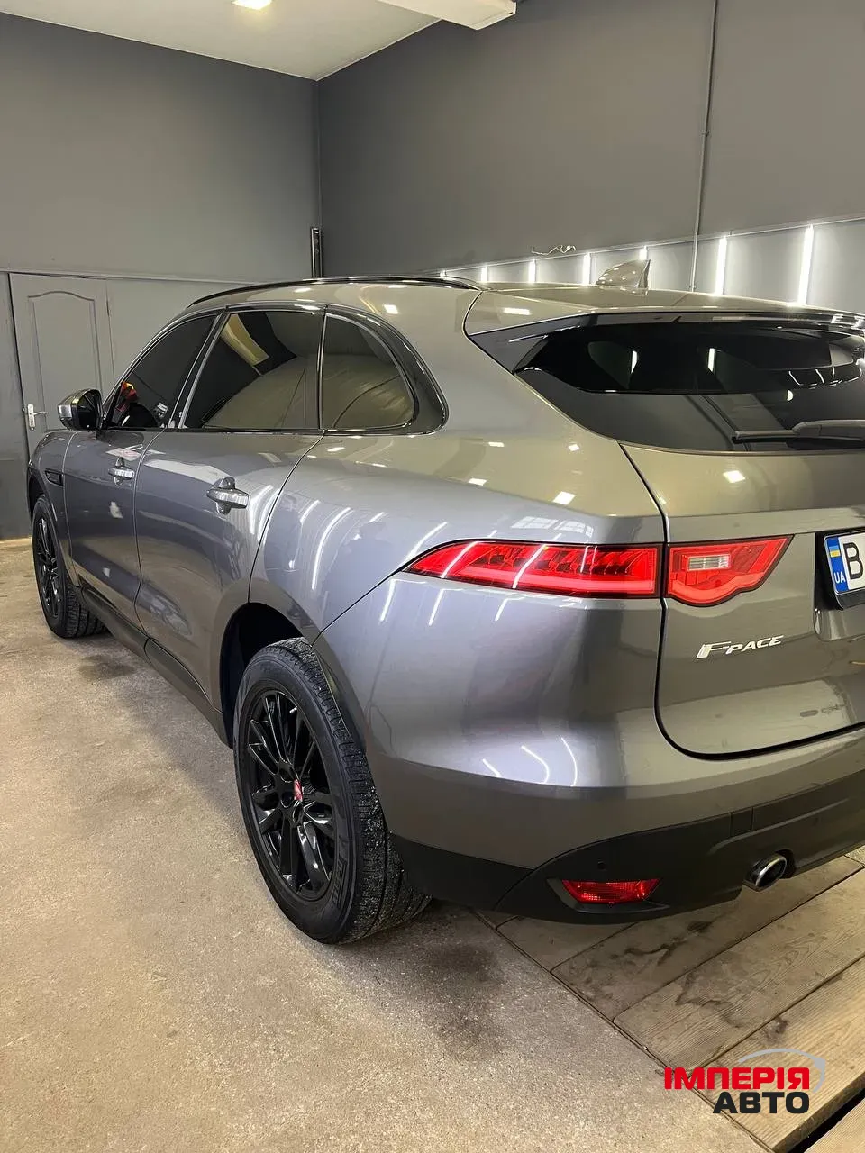 Jaguar F-Pace - фото 5