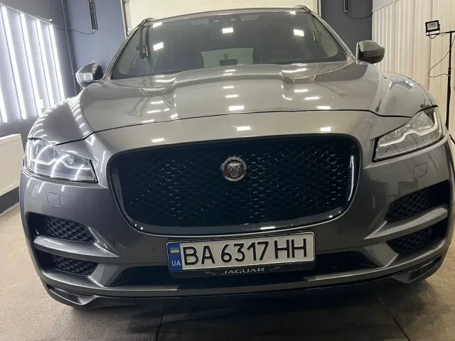 Jaguar F-Pace - фото 3