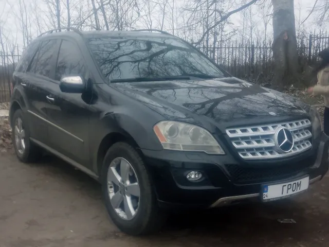Mercedes-Benz M-Класс - фото 1