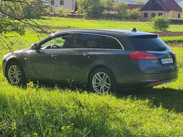 Opel Insignia - фото 2