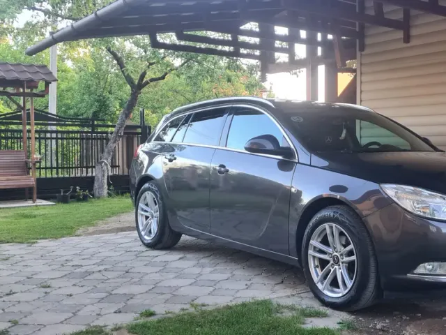 Opel Insignia - фото 4