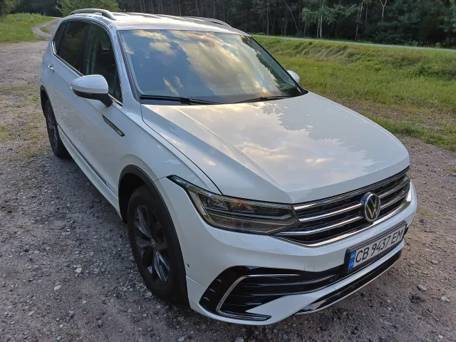Volkswagen Tiguan - фото 5
