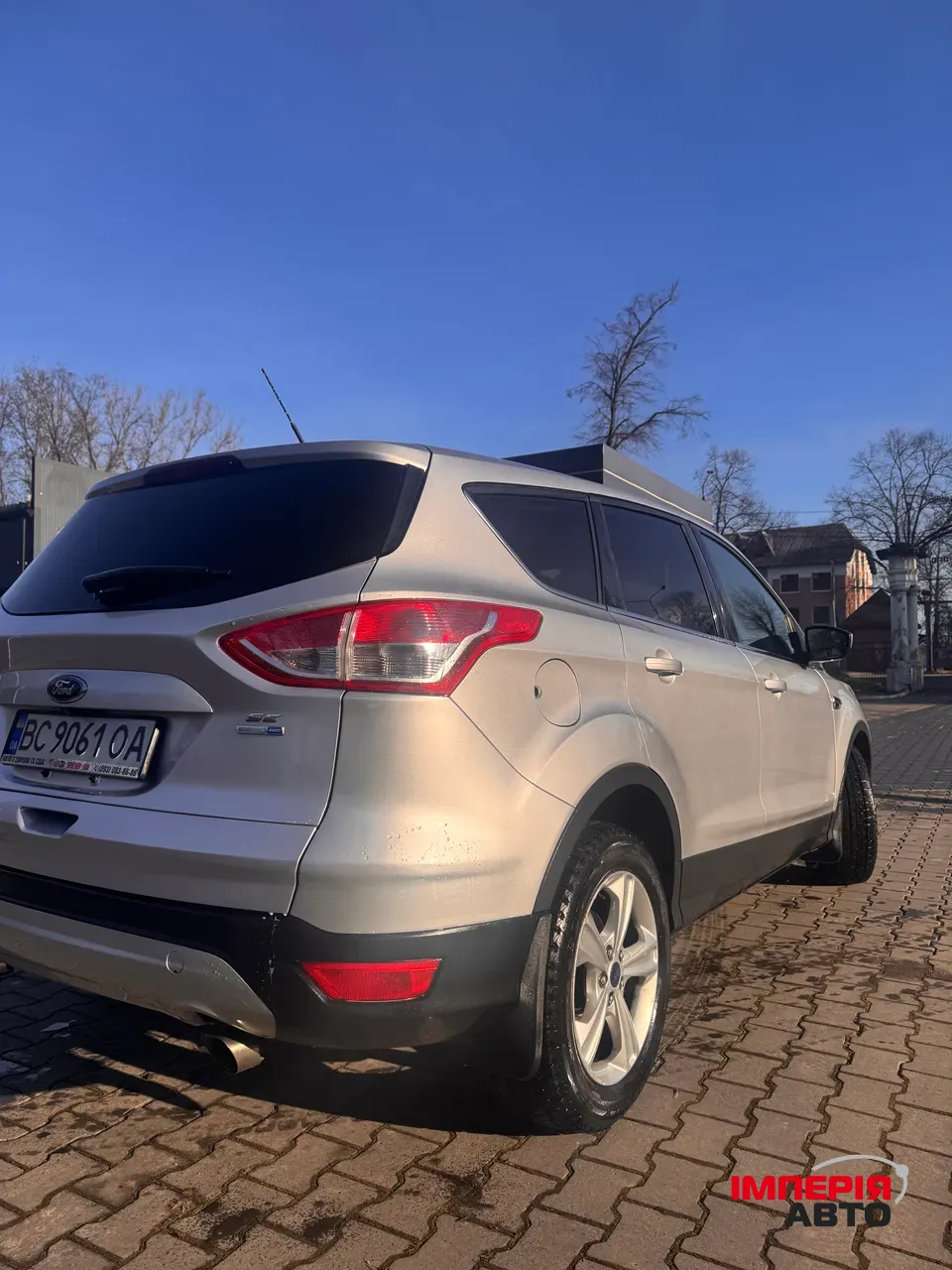 Ford Escape - фото 6